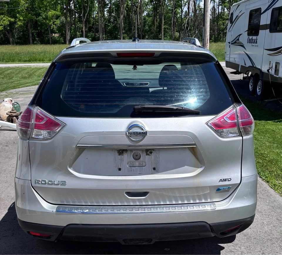 2014 Nissan Rogue S AWD - 543,000 kms - photo 4