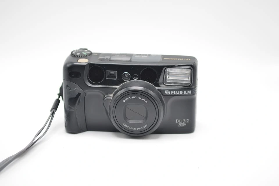 Fujifilm DL‐312 Zoom 35mm point‐and‐shoot - photo 2