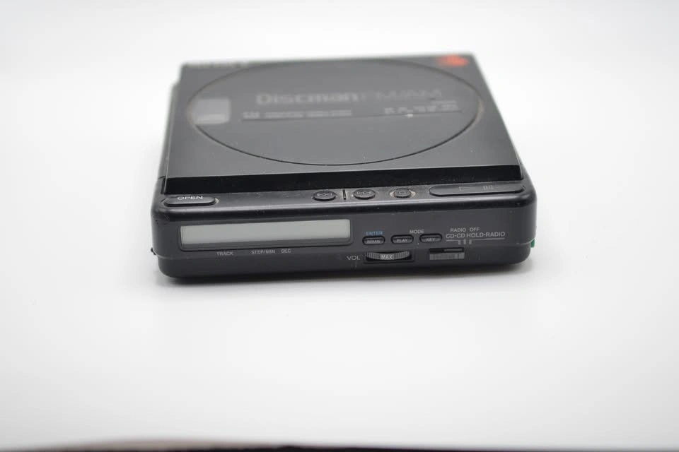 Sony Discman D-T4 + Dock + Battery + Cables - AS-IS - photo 3