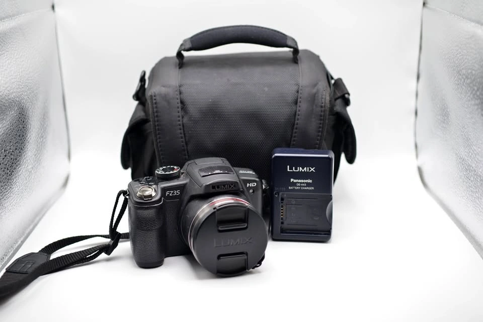 Panasonic Lumix DMC‐FZ35 superzoom digital camera