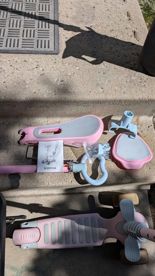 Pink 3-Wheel Kick Scooter with Seat Attachment - photo 4