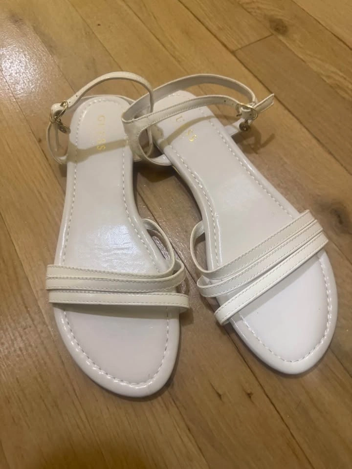 Guess slippers - photo 2