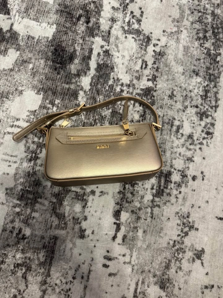 DKNY bag - photo 3