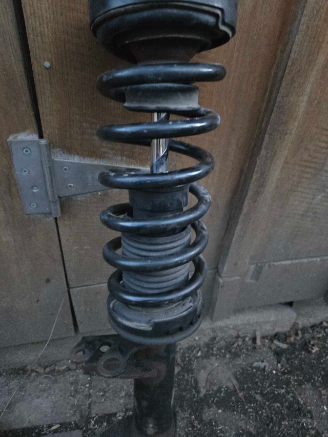 BMW 750i 2012 Front Left Strut - photo 2