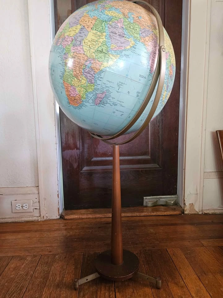 Vintage MCM Replogle 16" Standing Globe 3 ft Tall - photo 5
