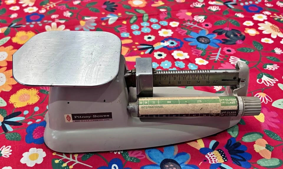 Vintage Pitney Bowes postal scale, likely Model 4900