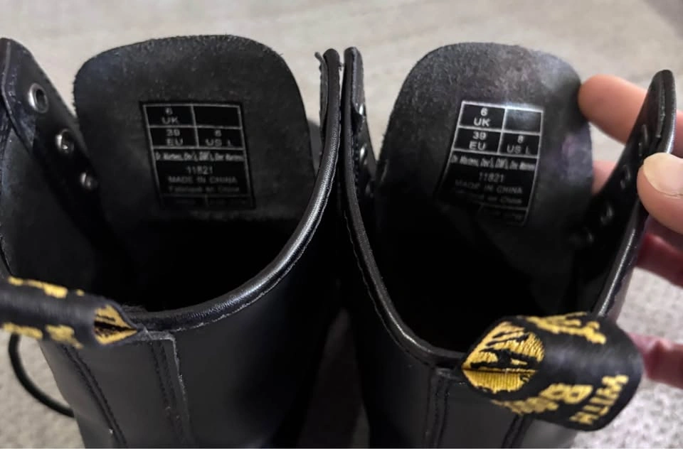 Dr. Martens Style 11821 Air Walk with Bouncing Sole - photo 2