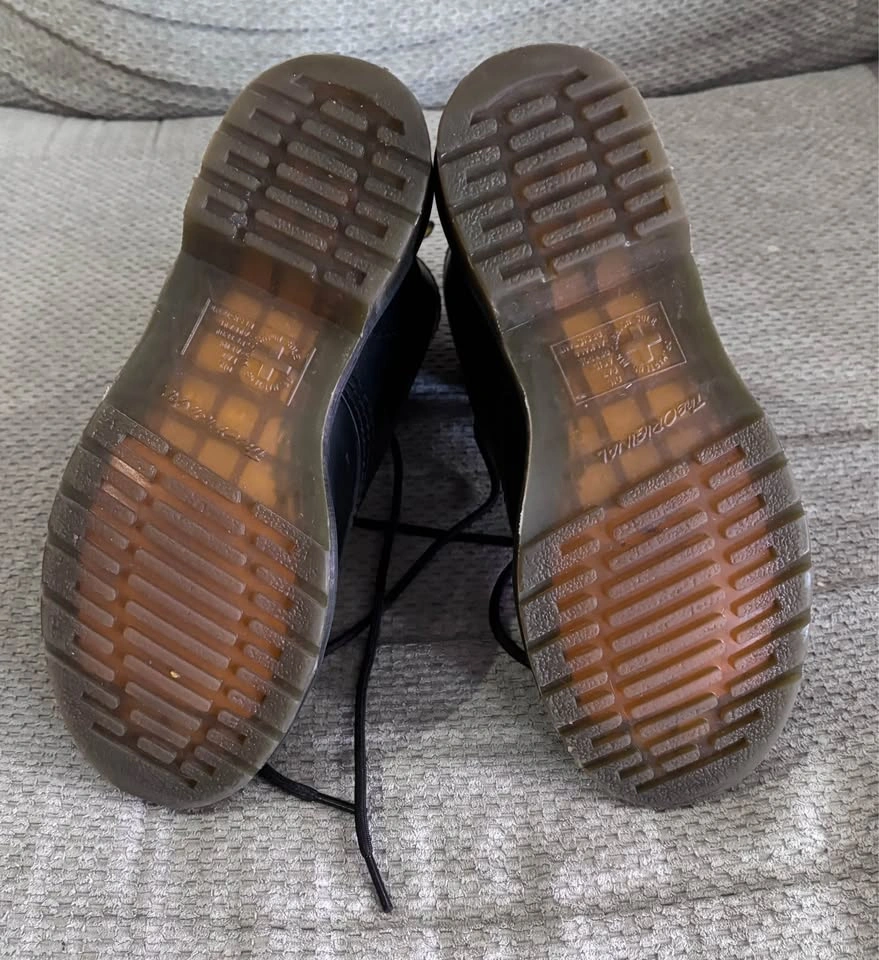 Dr. Martens Style 11821 Air Walk with Bouncing Sole - photo 3