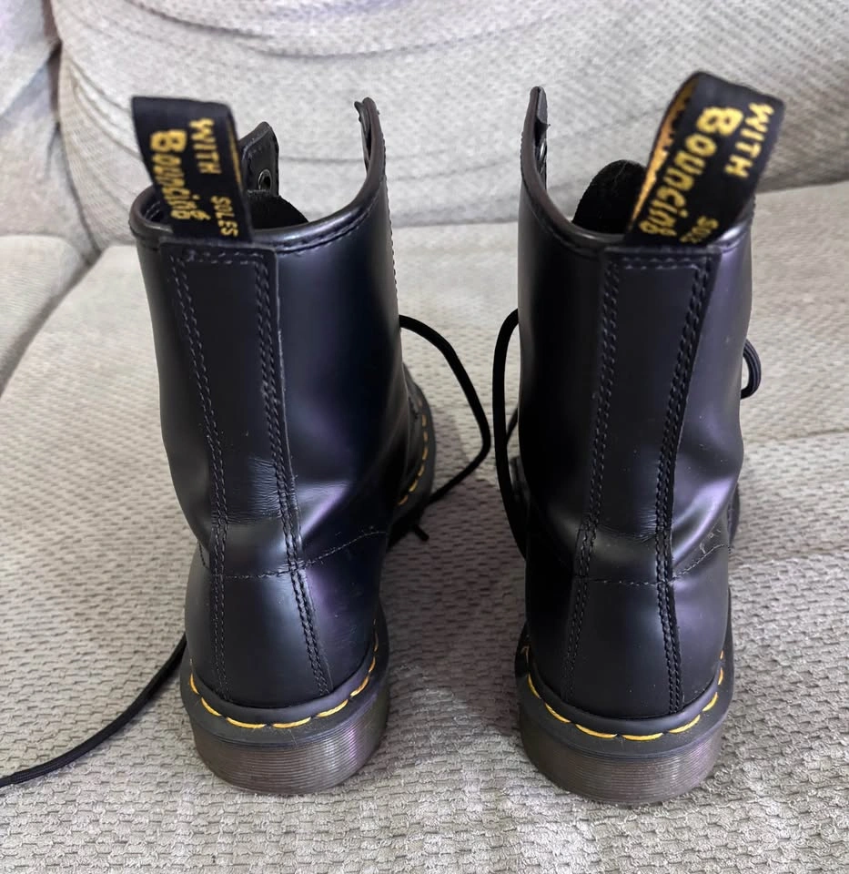 Dr. Martens Style 11821 Air Walk with Bouncing Sole - photo 4