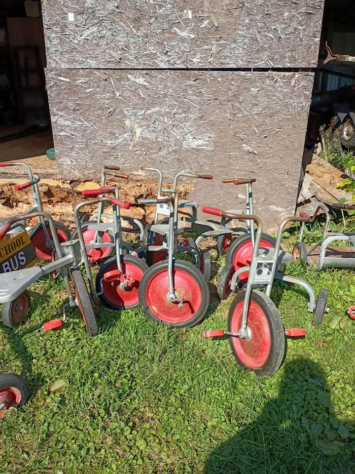 1960’s children tricycle - photo 2