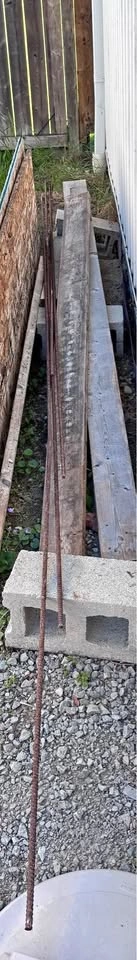 4 pcs of rebar