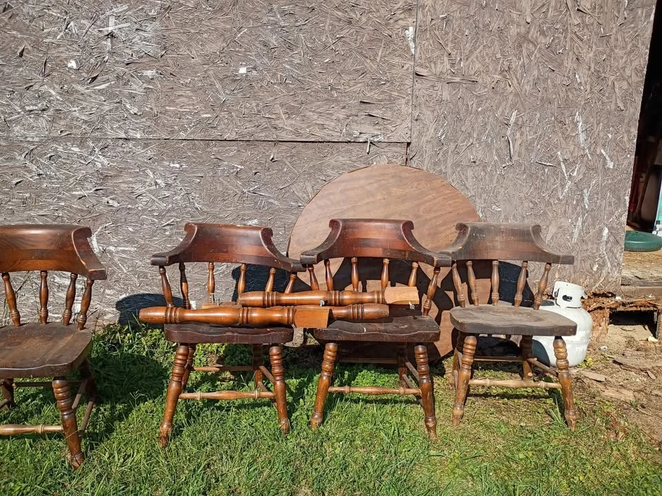 Table set with chairs