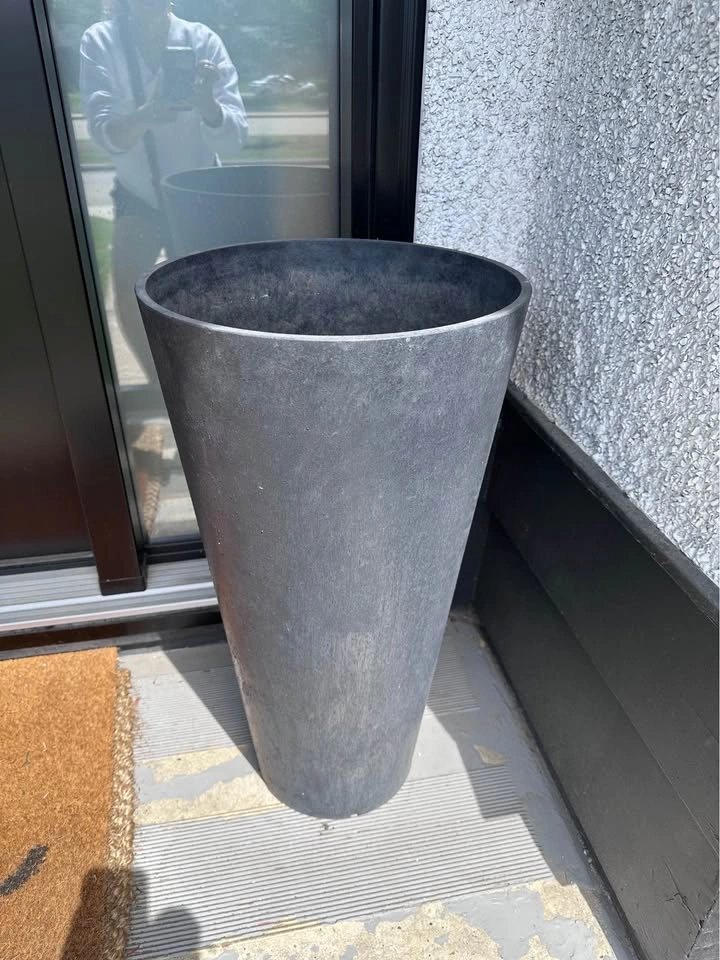 Tall Flower planter - photo 3