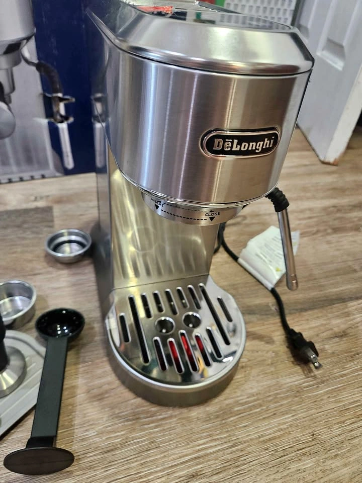 De'Longhi Dedica Duo EC890 Espresso Machine