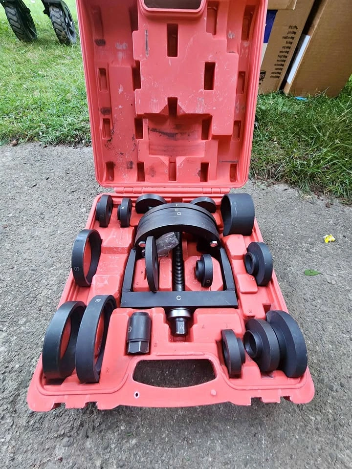 Wheel Hub Bearing Removal & Installer Tool Kit Complete Set