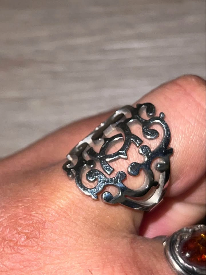 Silver ring set with amber - photo 4