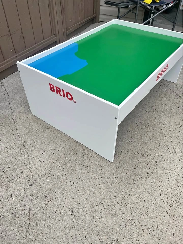 Children’s Play Table