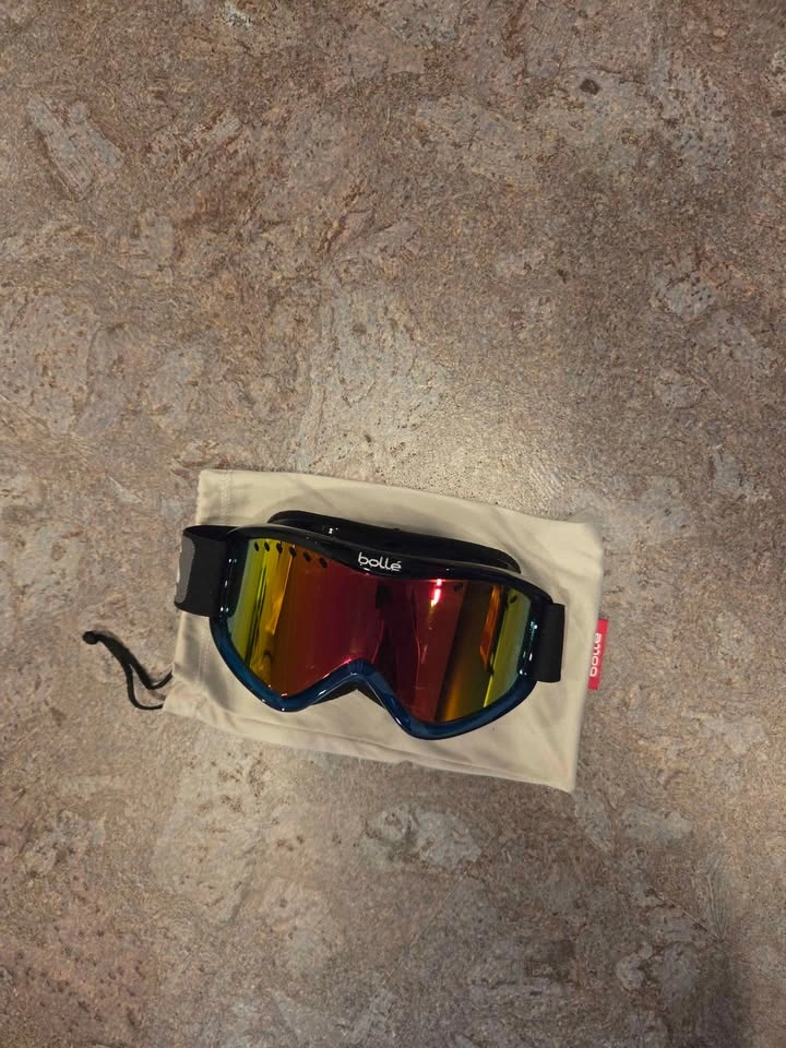 Bollé MIPS Ski Helmet Large 57-59cm with Bollé Goggles - photo 4