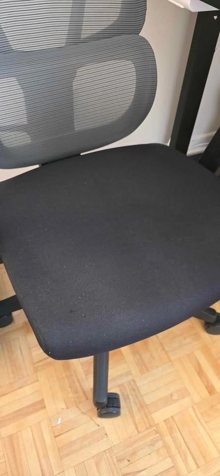 FLEXISPOT C7 ergonomic chair - photo 2