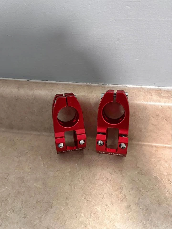 2x LUNJE Stems - RED