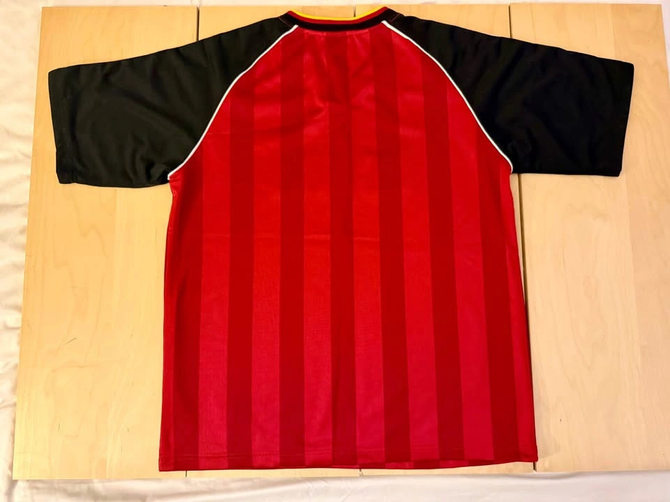 World Soccer Spain Jersey Size Large - photo 2