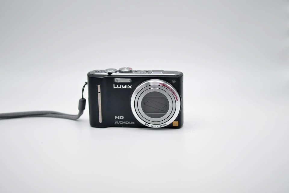 Lumix DMC-ZS7 Digicam