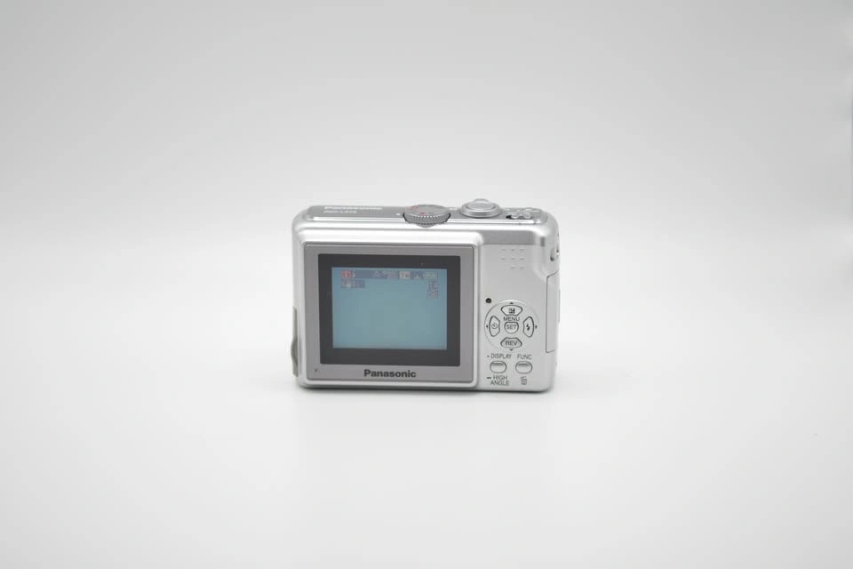 Panasonic Lumix DMC-LS70 digital camera - photo 4