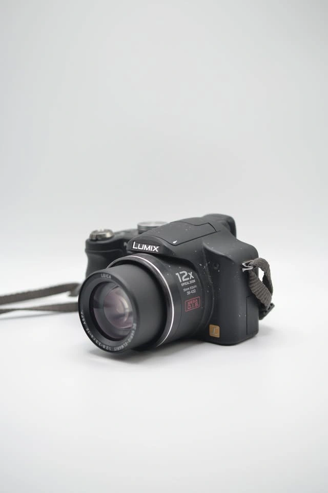 Panasonic Lumix DMC‐FZ8 – Easy Beginner Camera - photo 2