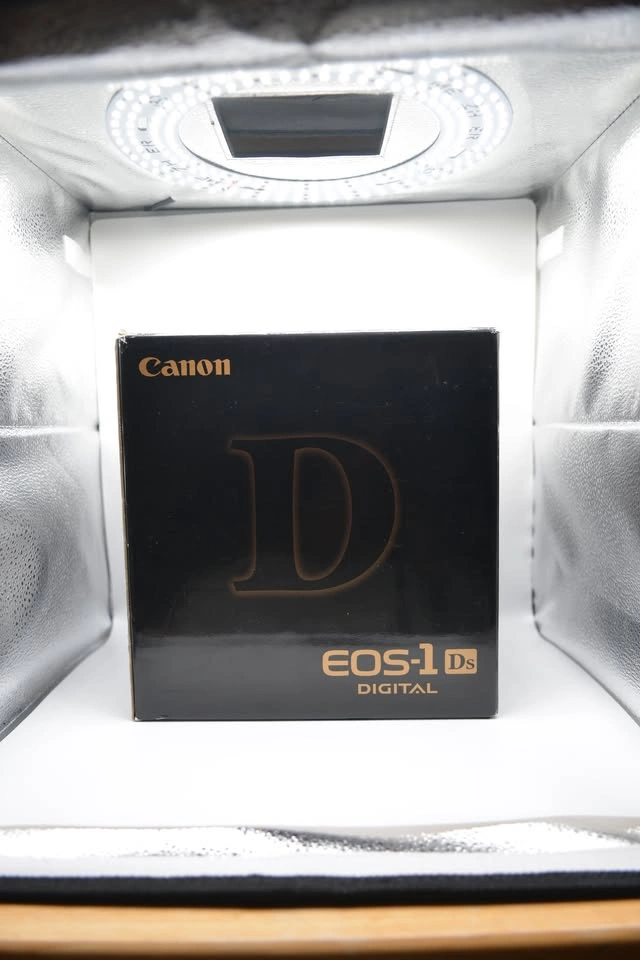 Canon EOS-1Ds Full-Frame DSLR with 50mm Lens and Box - photo 5