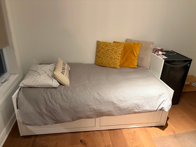 White Expandable Daybed with Storage Drawers- IKEA - photo 3