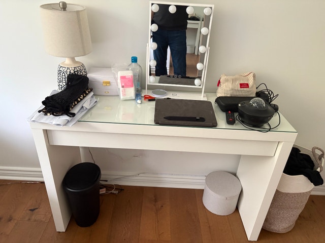 IKEA Dressing Table / Vanity – White – Excellent Condition