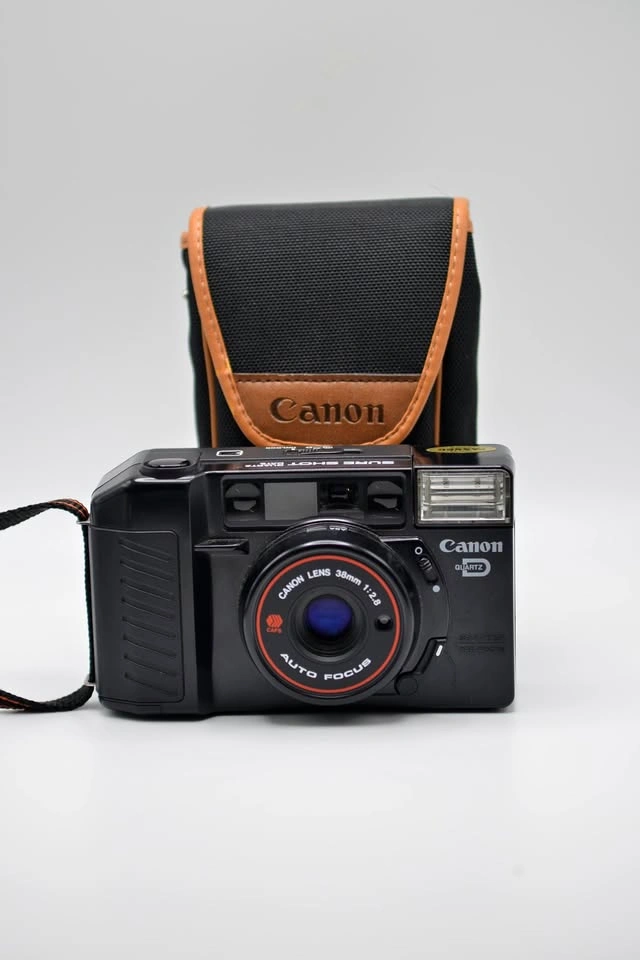 Canon Sure Shot Quartz D 38mm f/2.8 35mm Film Camera + Case