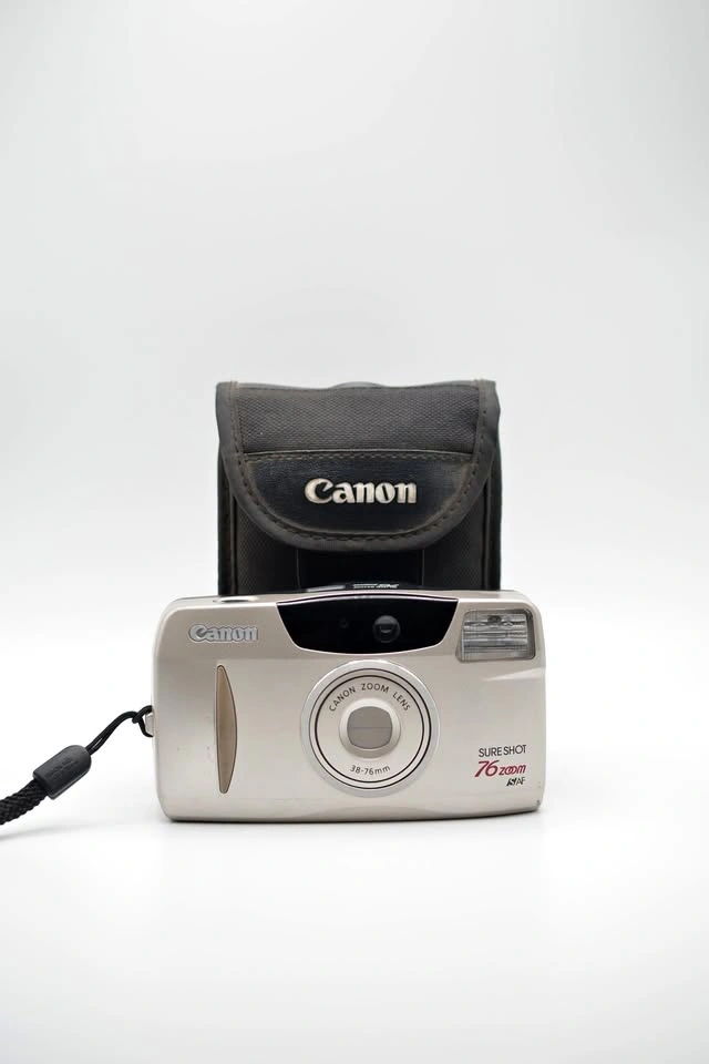 Canon Sure Shot 76 Zoom 35mm Film Camera + Original Canon Case