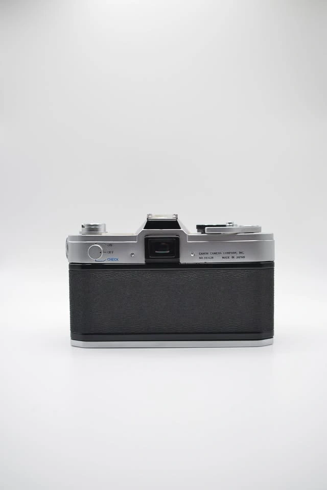 Canon Bell & Howell FX 35mm SLR + Canon FD 50mm f/1.8 Lens - photo 3