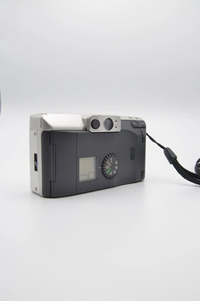 Canon Sure Shot Classic 35mm Film Camera - photo 3