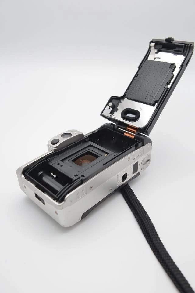 Canon Sure Shot Classic 35mm Film Camera - photo 4