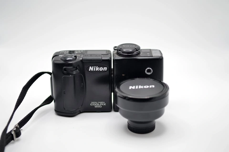 Nikon Coolpix 950 w Nikon tc-e2 tele converter