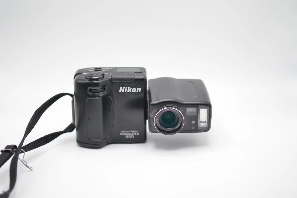 Nikon Coolpix 950 w Nikon tc-e2 tele converter - photo 3