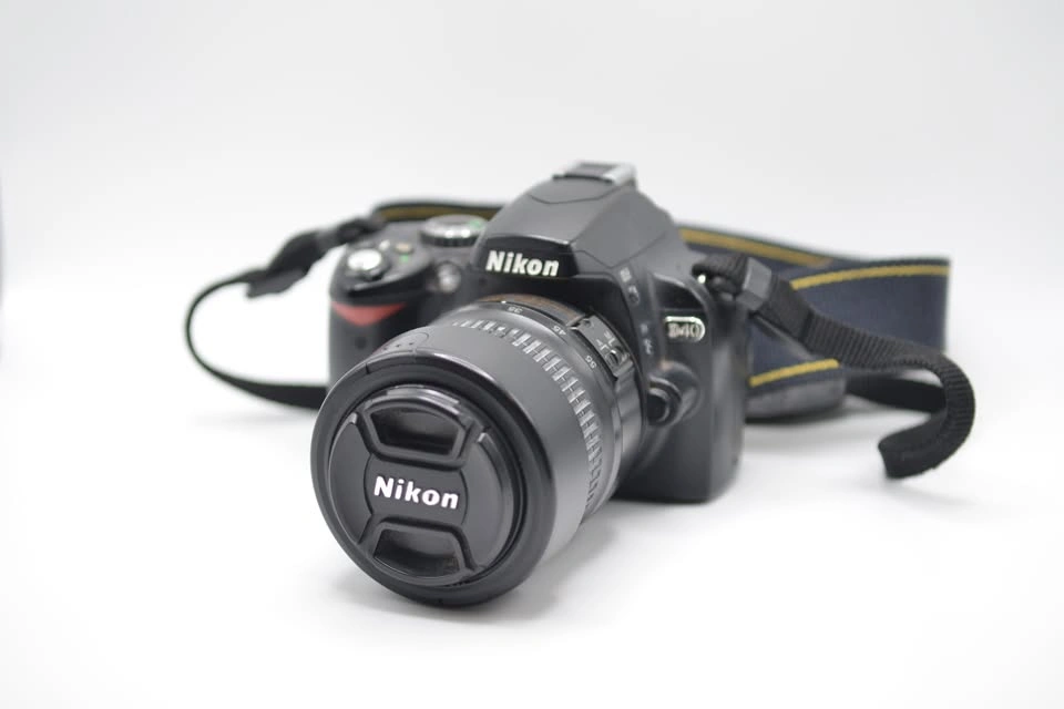 Nikon D40 DSLR kit - photo 2