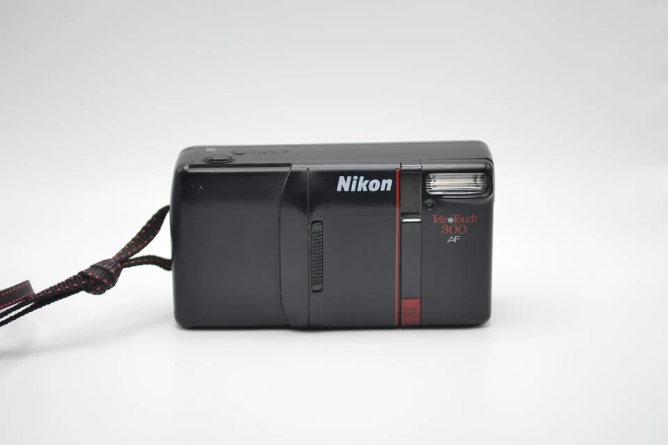 Nikon Tele Touch 300 AF 35mm point‐and‐shoot film camera - photo 2