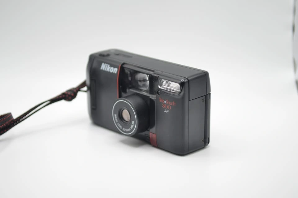 Nikon Tele Touch 300 AF 35mm point‐and‐shoot film camera - photo 3