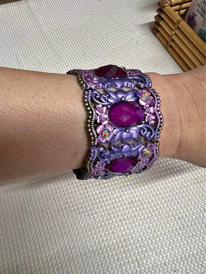 ⚽ Purple bead Bracelet