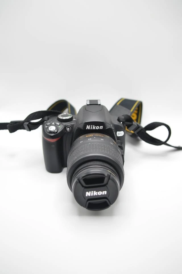 Nikon D60 DSLR Kit with 18–55mm Lens and Flash - photo 5