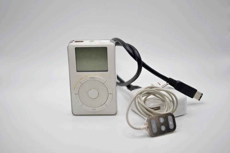 iPod Classic 1st Generation 5GB — tested and working