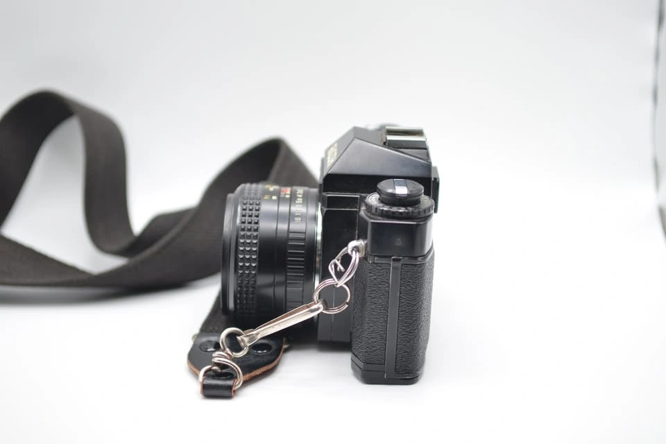 Ricoh KR‐10 35mm SLR kit — sold AS‐IS - photo 3