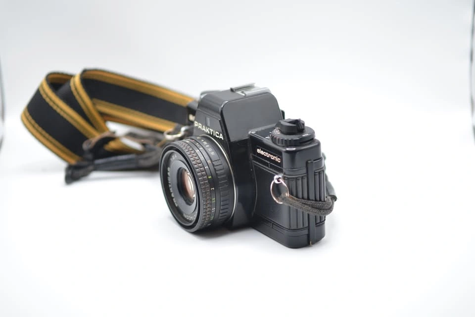 Praktica BCA 35mm SLR kit — tested - photo 3