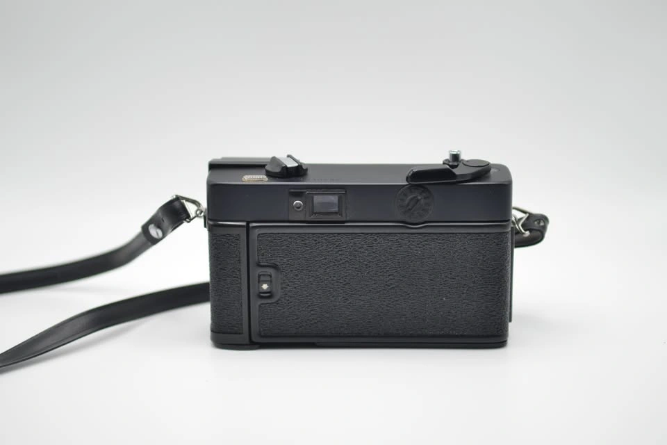 Konica C35 35mm film camera - photo 4