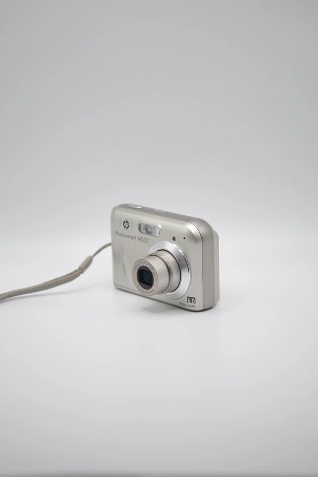 HP Photosmart M537 Digicam - photo 3
