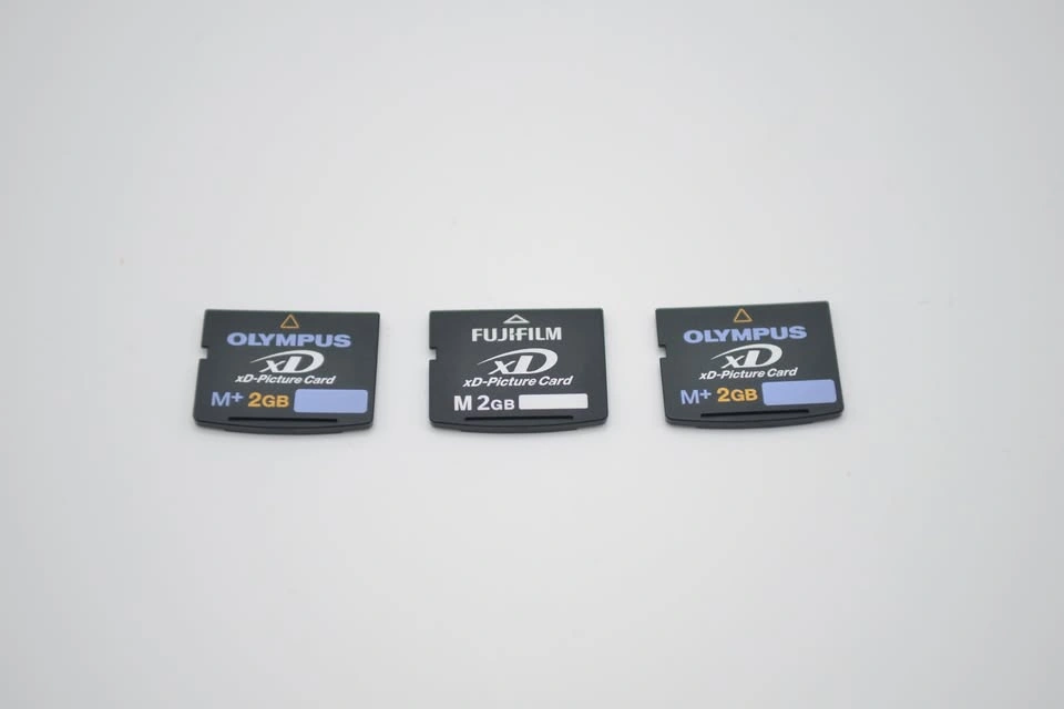 Olympus / Fujifilm 2GB xD-Picture Card (Selling Individually) - photo 2
