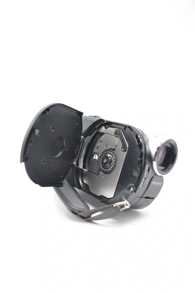 Sony Handycam DCR-DVD108 Camcorder Kit - photo 5